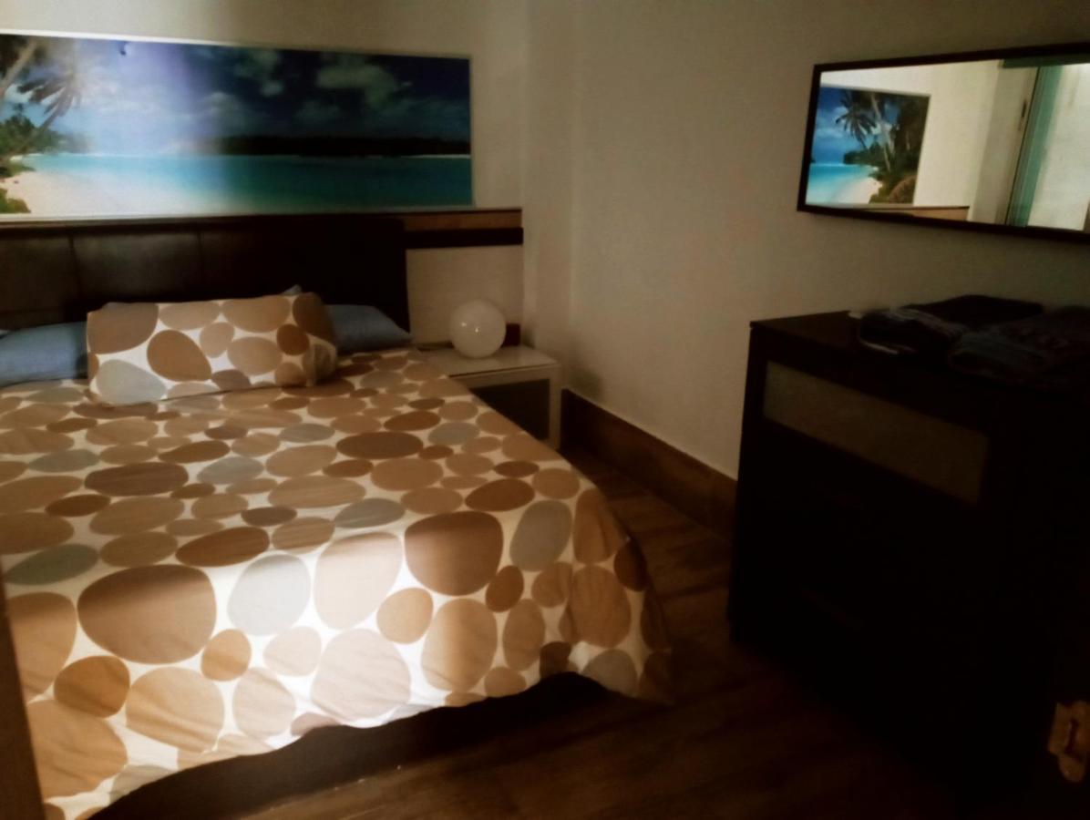 Precioso Apartamento 3 Habitaciones. Con Patio. 卡马斯 外观 照片